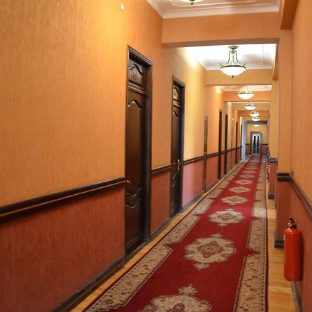 Ganja Hotel Zewnętrze zdjęcie