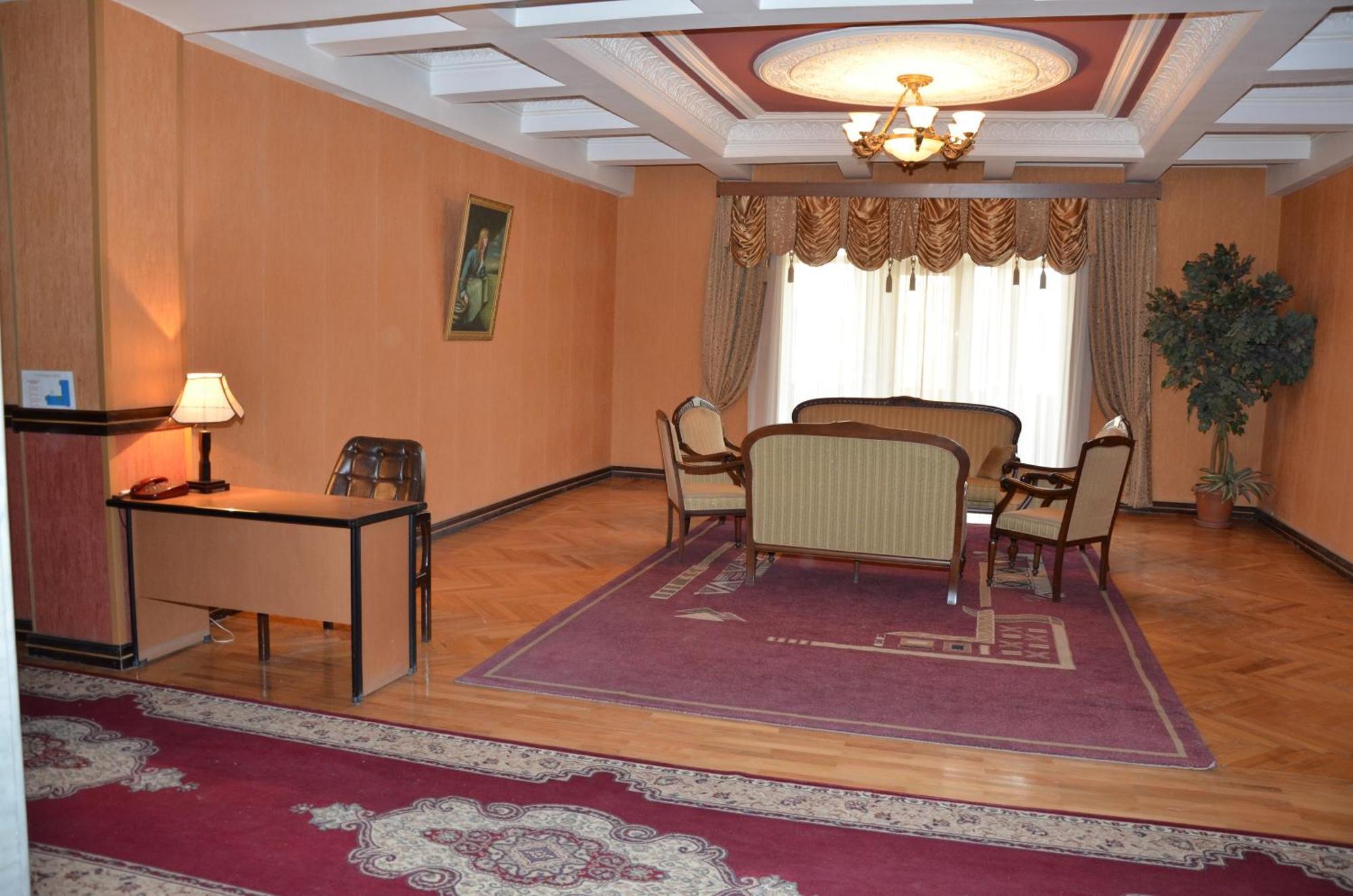 Ganja Hotel Zewnętrze zdjęcie