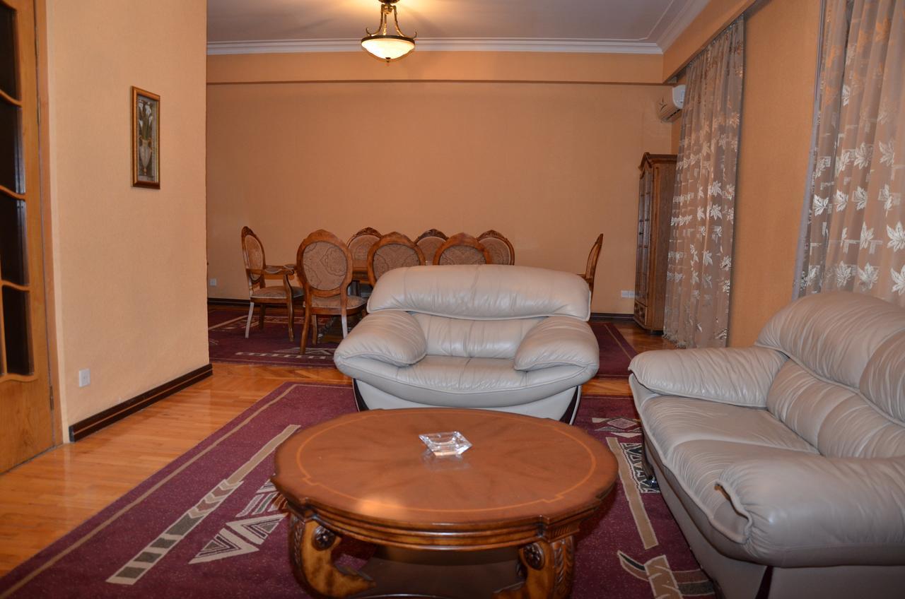 Ganja Hotel Zewnętrze zdjęcie